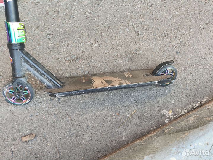 Самокат трюковой