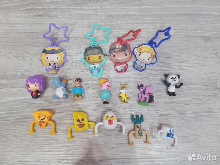 Детские игрушки из киндора и мине лента