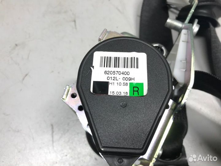 Ремень безопасности задний правый Mercedes-Benz Gl