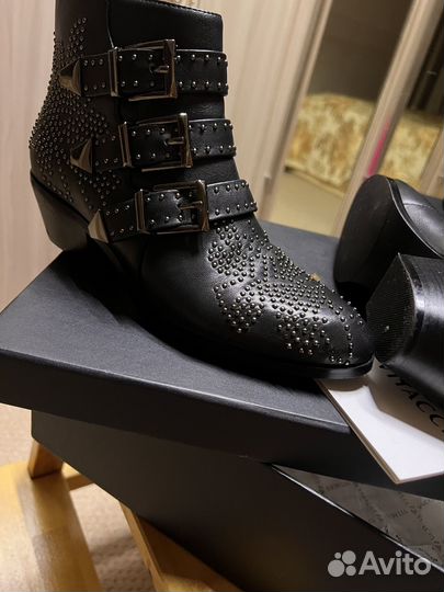 Ботинка казаки Vitacci