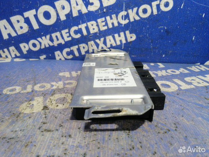 Блок реле Mercedes-Benz W220 седан 2001