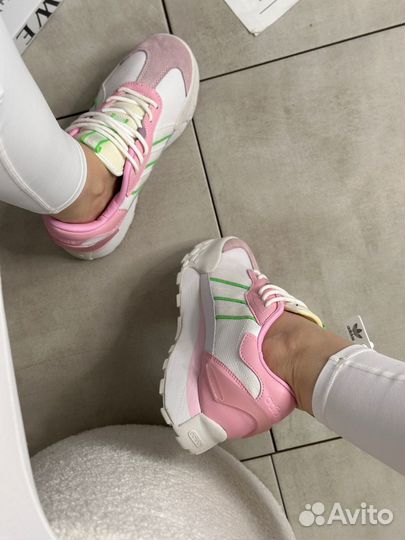 Кроссовки женские Adidas neo futro