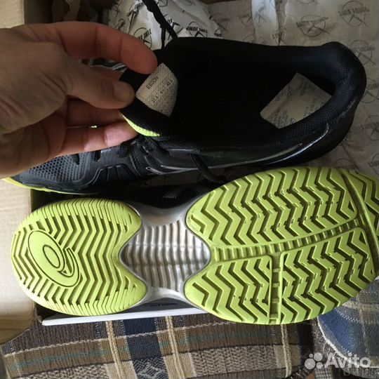 Кроссовки asics черные/ Adidas 27,5 см Б/У мало