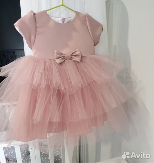 Нарядное платье