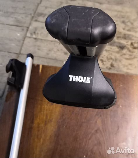 Поперечины thule на рейлинги