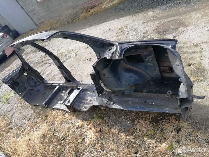 Боковина кузова правая Киа Спектра