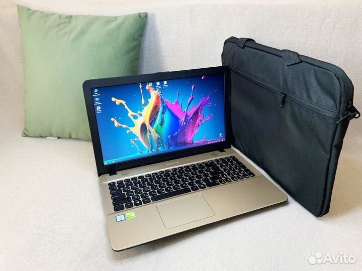 Как новый ноутбук Asus i3-6006U/ 12GB/ SSD/ 920MX