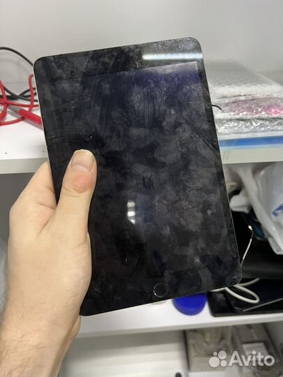 iPad mini 4, с сим