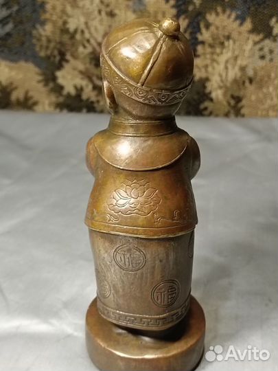 Бронзовая статуэтка