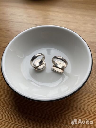 Серебряное кольцо