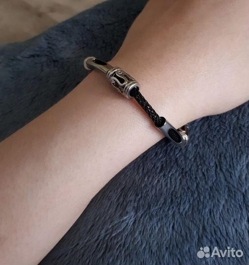 Серьги, чекер, браслеты