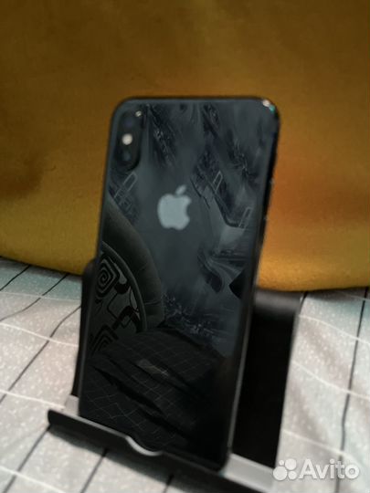 Телефон iPhone X