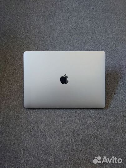 Apple MacBook Pro 13 2019 16/256