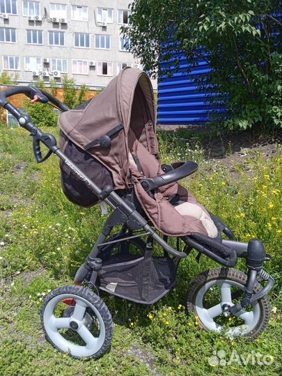 Прогулочная коляска