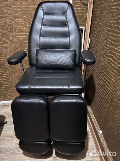 Кресло-кушетка педикюрное