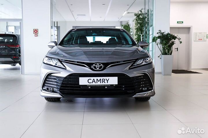 Toyota Camry 2.5 AT, 2022