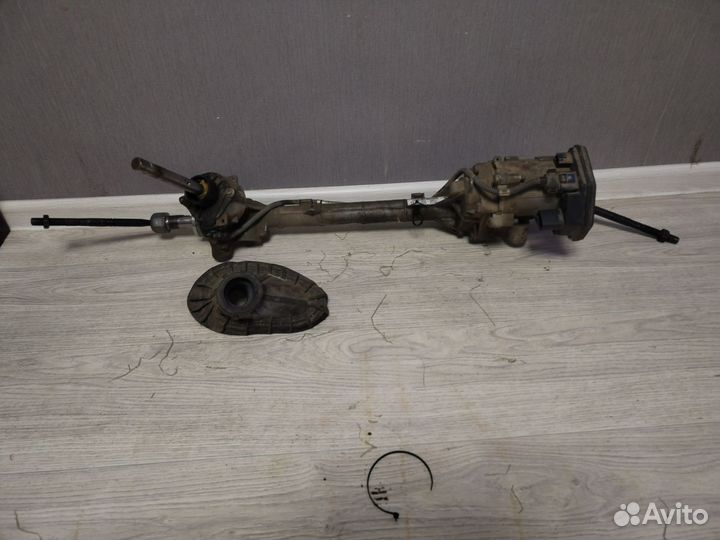 Рулевая рейка электрическая и фара правая на эла