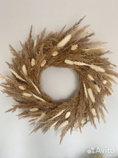 Декоративный венок ручной работы