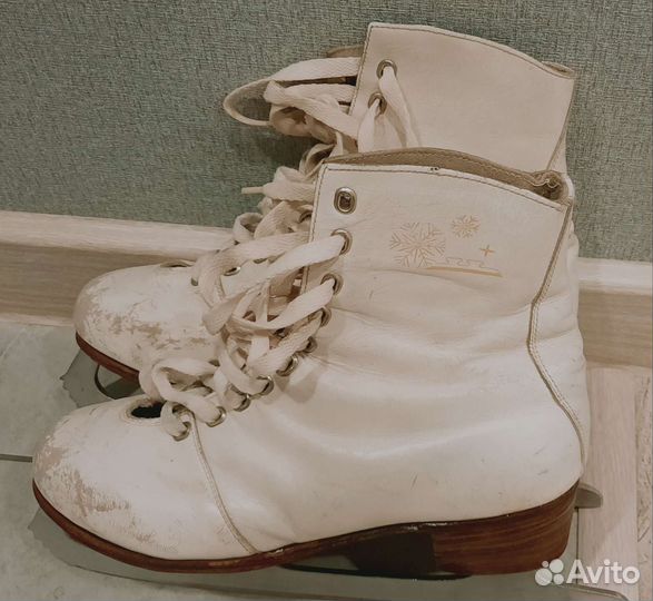 Коньки фигурные Скороход