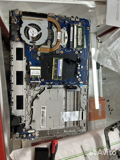 Samsung np300e5x