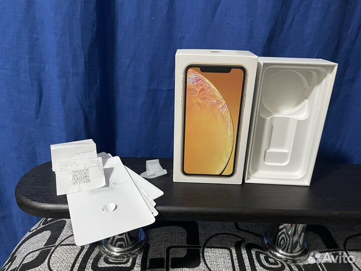 Коробки iPhone