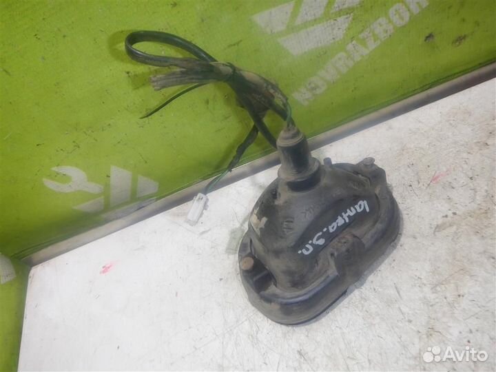 Фонарь задний в бампер правый Хендай Лантра 96-00