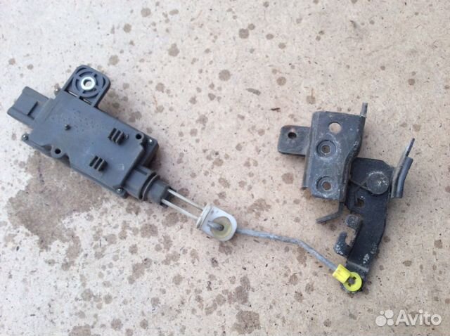 Не работает розетка 12V в багажнике универсала - Nissan Primera (P12), 2,2 л, 20
