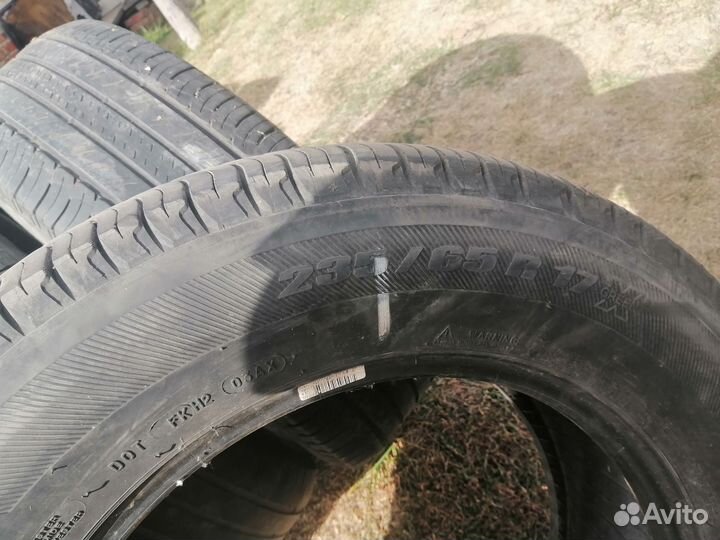 Michelin Latitude Tour HP 235/65 R17