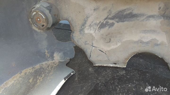 Бампер задний Toyota Sequoia