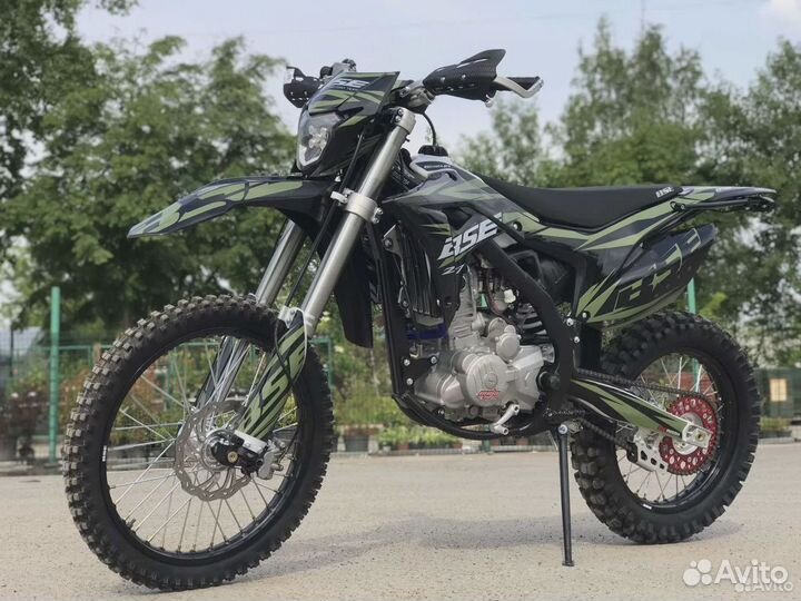 Мотоцикл кроссовый BSE Z7 Black Edition