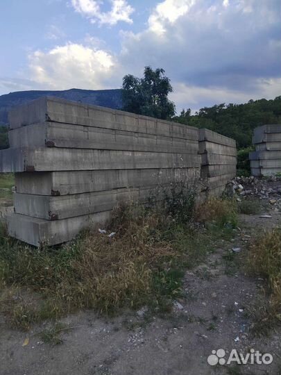 Шатровая плита