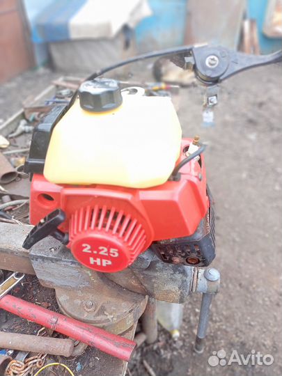 Продам двигатель с мотопомпы 2-х тактный 2.25 л. с