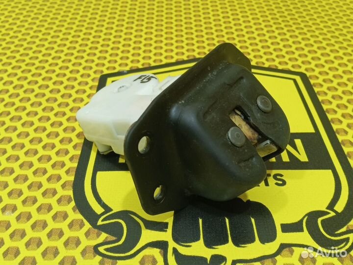 Замок багажника Nissan Juke F15 MR16DDT 2012