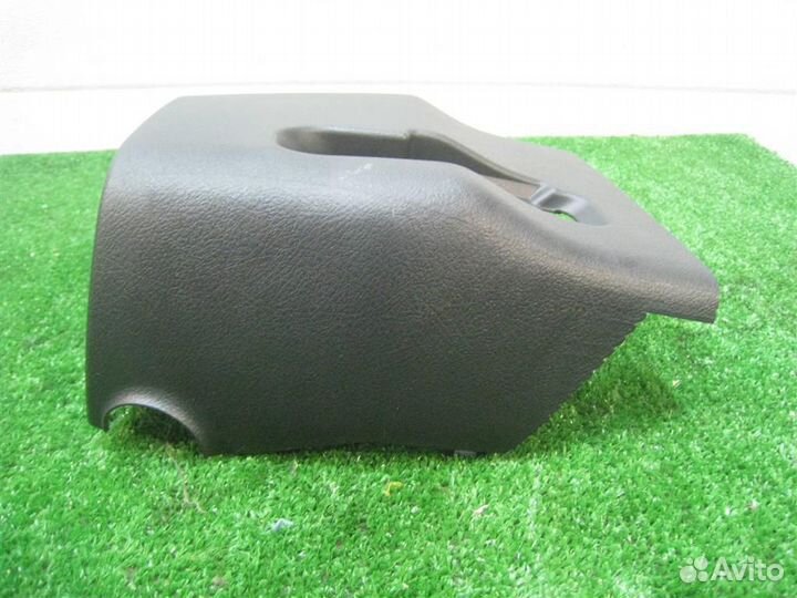 Кожух рулевой колонки нижний Toyota Verso R2 2015