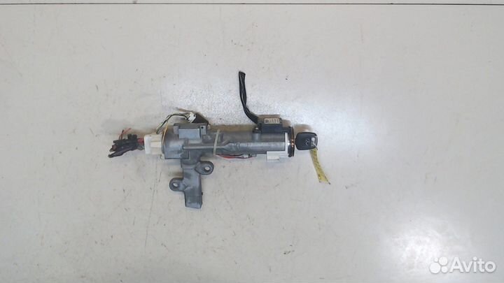 Замок зажигания Infiniti QX56, 2004