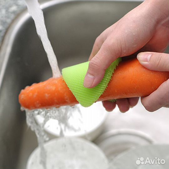 Многофункциональная силиконовая щётка-прихватка 