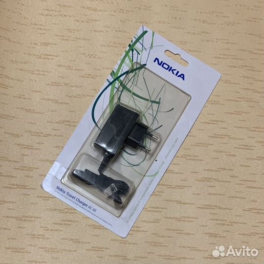 Зарядное устройство Nokia