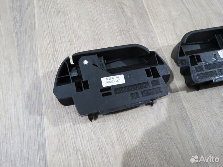 Фиксатор заднего сидения Mercedes Benz W205