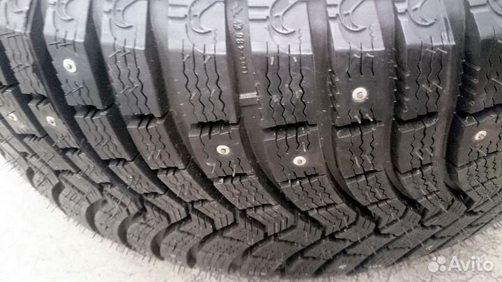 Michelin Latitude X-Ice 2 275/65 R17 115T