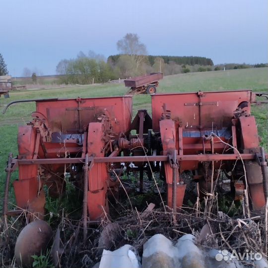 Картофелесажалка