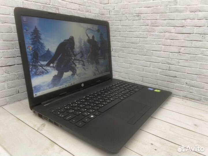Отличный ноутбук HP / 15.6 / 4 ядра / 8 Gb / MX110