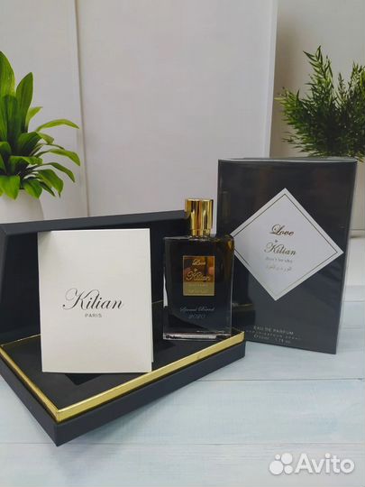 Духи Kilian в книжке