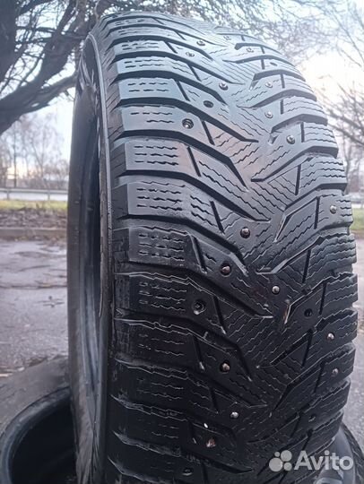 Kumho WinterCraft Ice WI31 215/65 R16 98T