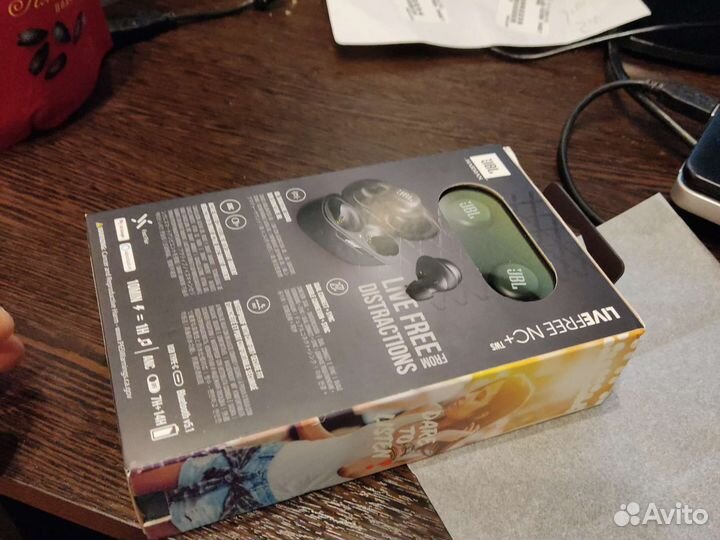 Jbl livefree nc+ tws новый из США