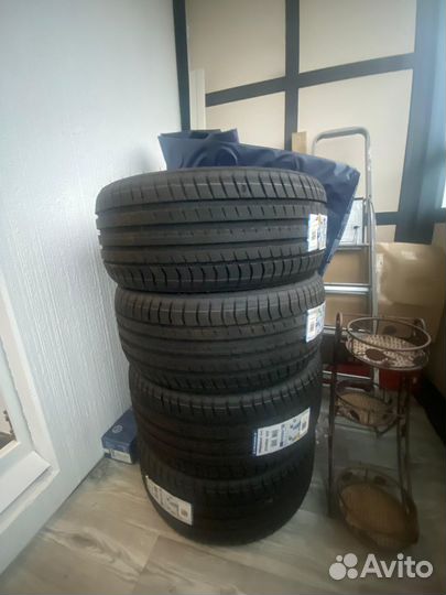 Triangle EffeXSport TH202 275/35 R20