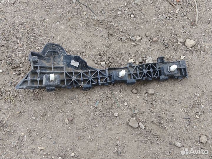 Кронштейн бампера Kia Soul 2019 задний левый