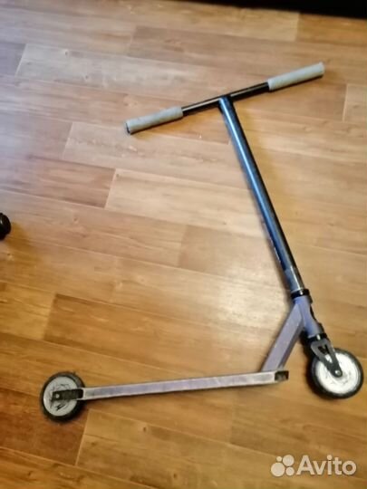 Трюковой самокат