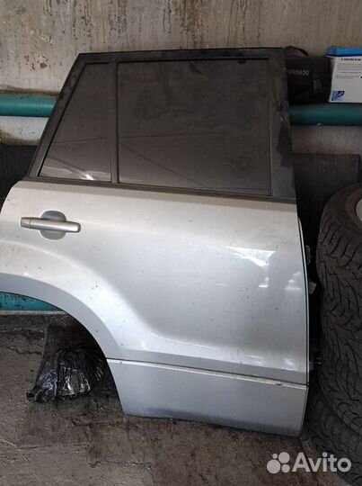 Правая задняя дверь сузуки гранд витара