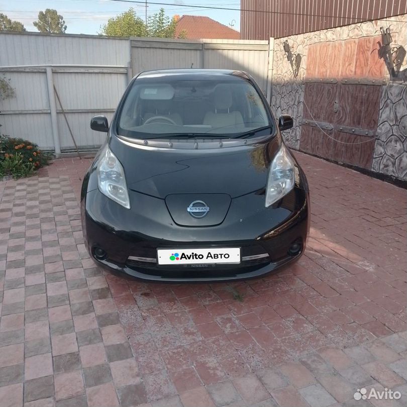 Nissan Leaf AT, 2011, 81 700 км