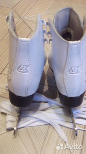 Коньки фигурные